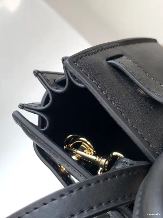 SAC SMOOTH YSL IN LEATHER NANO DE JOUR 0430